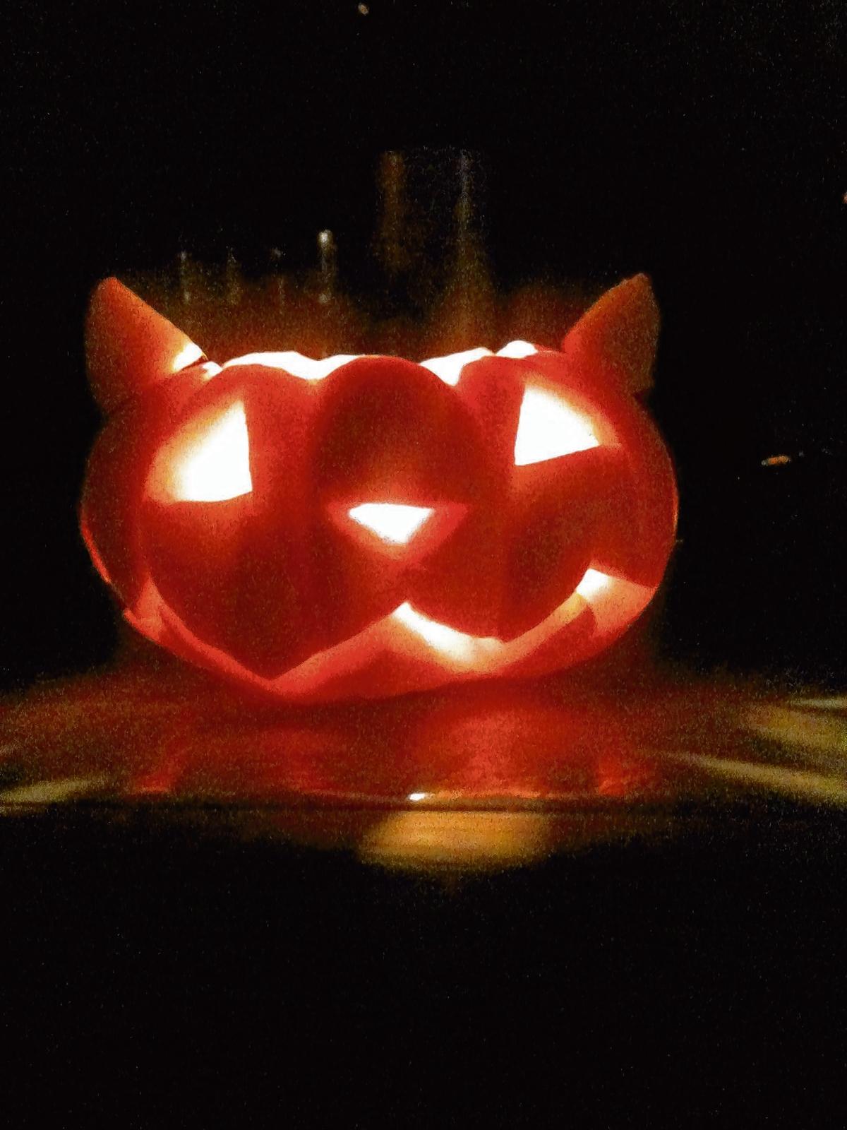 Our reporter Charlotte Austen-Hardy carved a cat 
