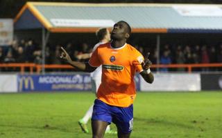 Akinola leaves Braintree Town to sign for Barnet